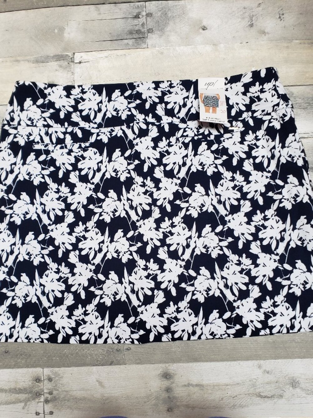 UP! Women's Tummy Control Skort Floral Navy and White - Size XXL